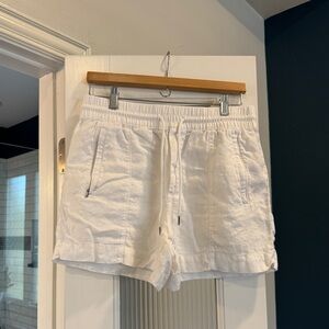Athleta Women’s White Linen Shorts Size M